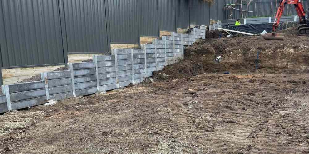 Retaining wall, backyard retaining walls - Hammer Excavation